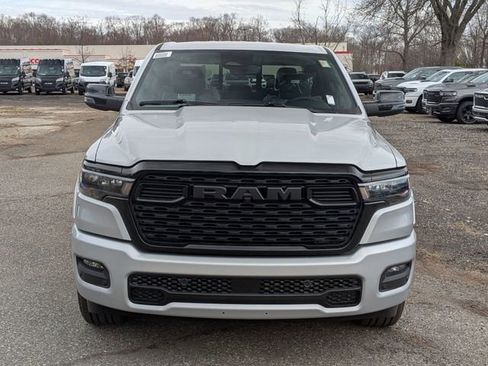 New 2026 RAM 1500 4x4 Crew Cab image 8