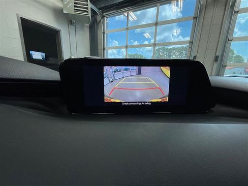 Used 2021 MAZDA MAZDA3 s FWD image 17