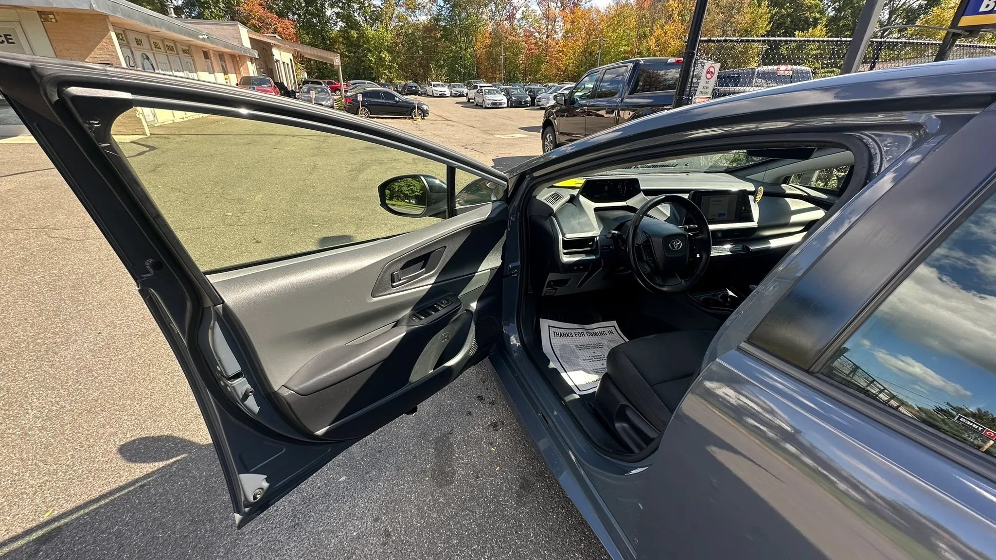 Used 2023 Toyota Prius LE FWD image 21
