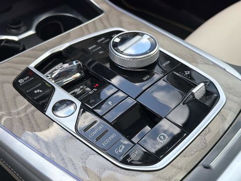 Certified 2023 BMW X7 M60i w/ Executive Package AWD/4WD image 27