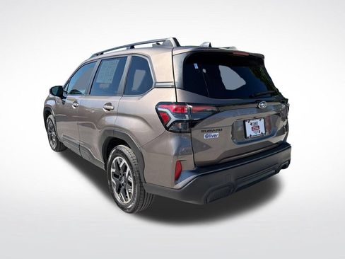 Certified 2025 Subaru Forester Premium AWD/4WD image 13