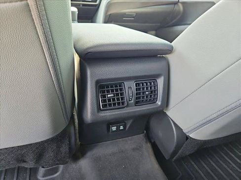 Used 2026 Toyota Camry SE w/ Convenience Package FWD image 16