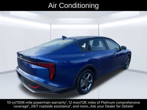 Certified 2025 Kia K4 FWD image 10