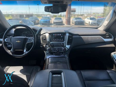 Used 2019 Chevrolet Suburban Premier AWD/4WD image 24