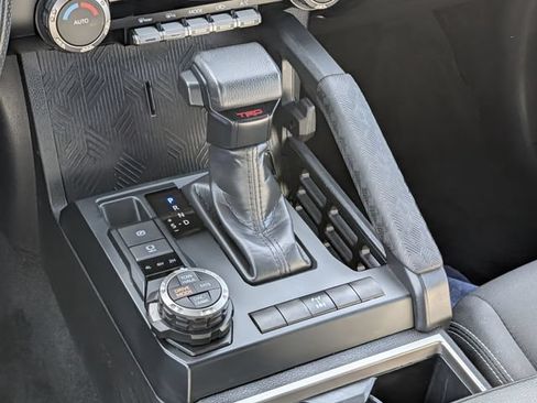 Used 2025 Toyota Tacoma TRD Off-Road AWD/4WD image 13