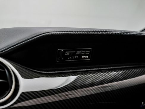 Used 2021 Ford Mustang Shelby GT500 w/ Carbon Fiber Track Pack image 70