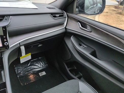 New 2026 Jeep Grand Cherokee Altitude RWD image 15