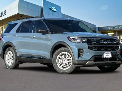 New 2026 Ford Explorer Active image 2