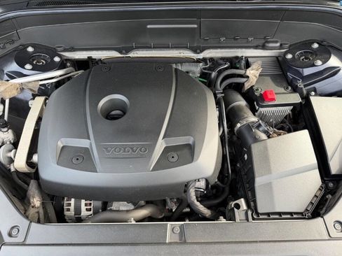 Used 2016 Volvo XC90 T5 Momentum image 16