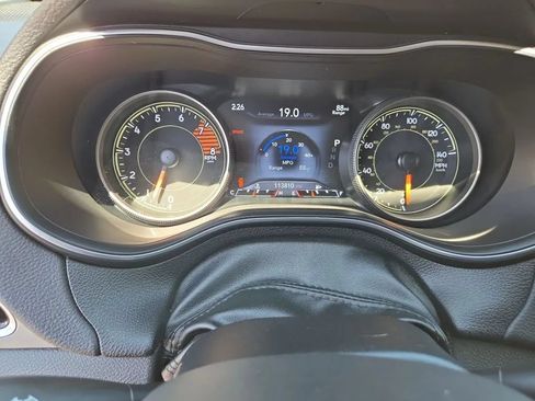 Used 2019 Jeep Cherokee Limited w/ Trailer Tow Group AWD/4WD image 21