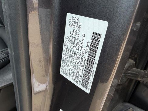 Certified 2025 Honda Pilot EX-L image 25