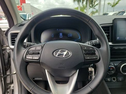 Certified 2023 Hyundai Venue SEL FWD image 19