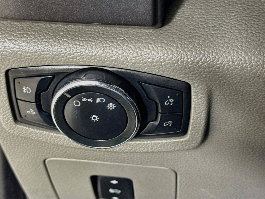 Used 2015 Ford F150 XLT w/ Equipment Group 302A Luxury RWD image 15