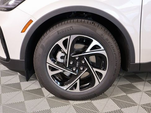New 2026 Lincoln Nautilus Premier w/ Jet Appearance Package AWD/4WD image 17