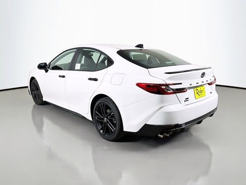 New 2026 Toyota Camry Hybrid AWD/4WD image 7