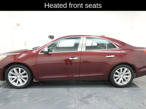 Used 2015 Chevrolet Malibu LTZ FWD image 4