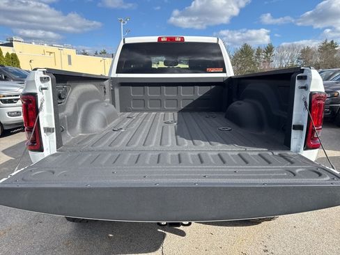 New 2025 RAM 2500 Big Horn AWD/4WD image 25