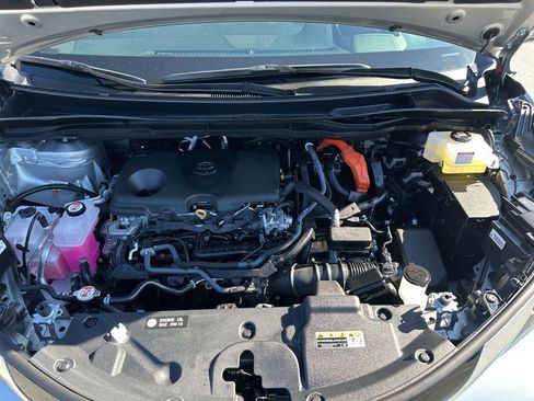 Used 2025 Toyota Sienna Platinum image 37