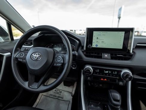 Used 2024 Toyota RAV4 XLE image 15