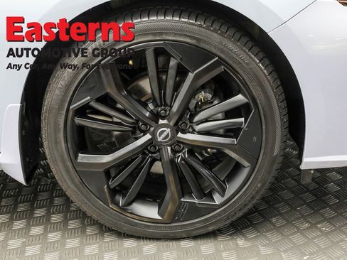 Used 2023 Nissan Altima 2.5 SR w/ SR Premium Package image 30