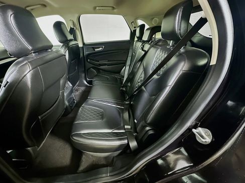 Used 2024 Ford Edge Titanium image 13