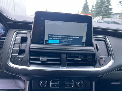 Used 2023 Chevrolet Suburban LT AWD/4WD image 18