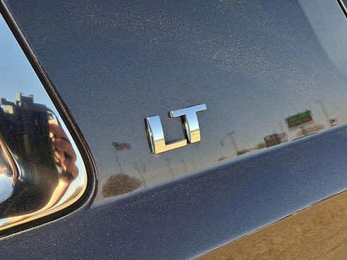 Used 2018 Chevrolet Tahoe LT image 12