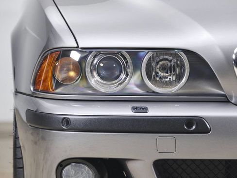 Used 2003 BMW M5 image 12