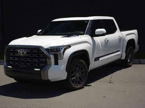Used 2023 Toyota Tundra Platinum AWD/4WD image 1
