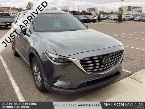 Used 2018 MAZDA CX-9 Touring image 1
