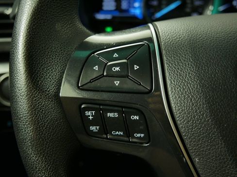 Used 2017 Ford Explorer Limited w/ Equipment Group 301A AWD/4WD image 24