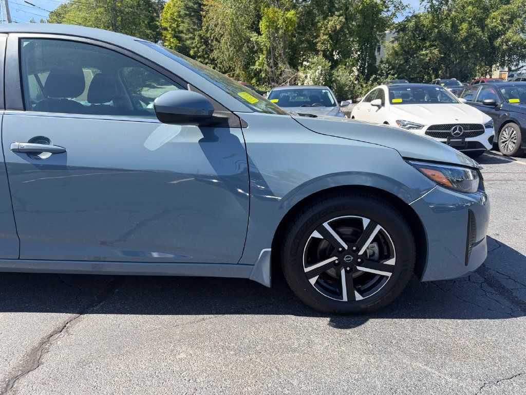 Used 2024 Nissan Sentra SV FWD image 19