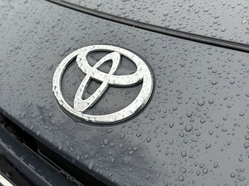 Used 2024 Toyota Prius XLE image 12