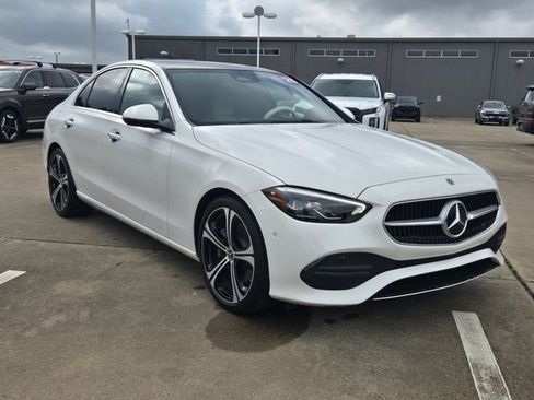 Used 2025 Mercedes-Benz C 300 Sedan image 3