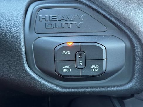 New 2026 RAM 2500 Laramie AWD/4WD image 40
