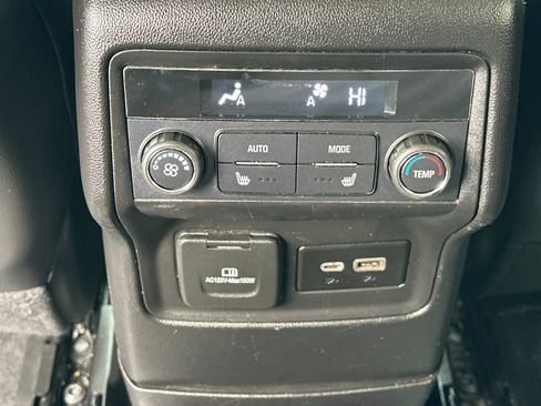 Certified 2023 GMC Acadia Denali image 15