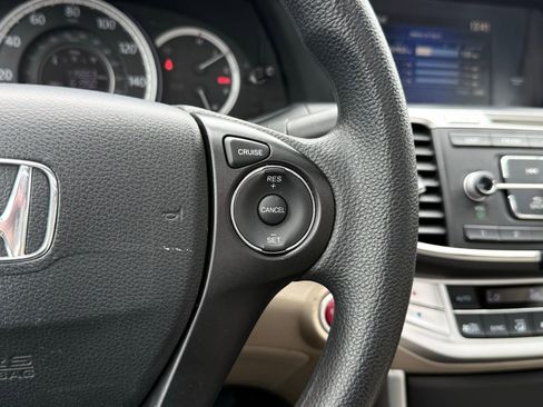 Used 2014 Honda Accord EX image 42