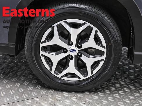 Used 2023 Subaru Forester Premium AWD/4WD image 34