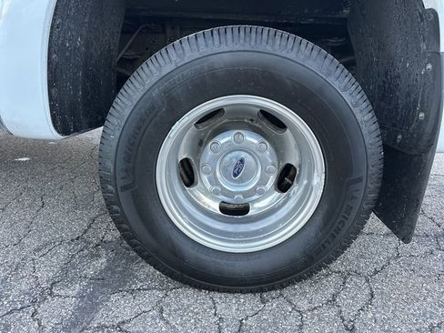 Used 2015 Ford F350 Lariat w/ Lariat Ultimate Package image 33