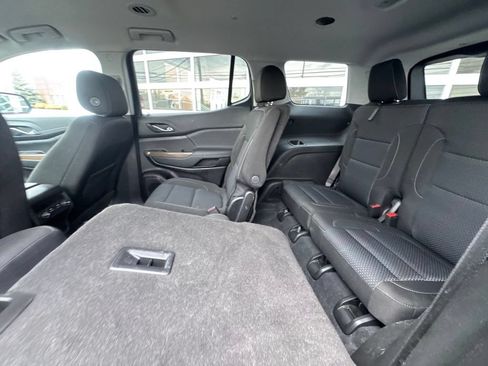Used 2023 GMC Acadia SLE w/ LPO, Floor Liner Package FWD image 29