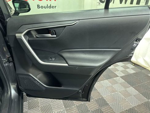 Used 2020 Toyota RAV4 XLE Premium image 12
