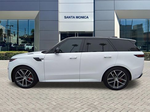 Used 2023 Land Rover Range Rover Sport SE Dynamic AWD/4WD image 2