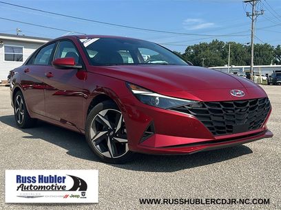 Used 2023 Hyundai Elantra SEL w/ Convenience Package