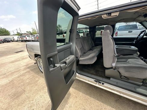 Used 2005 GMC Sierra 1500 SLE w/ Light Duty Power Package RWD image 30