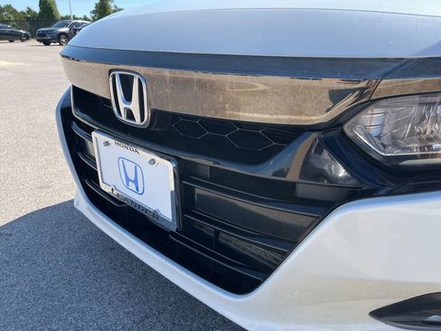 Used 2019 Honda Accord Sport image 15