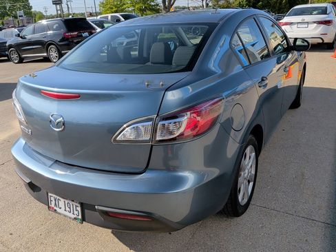 Used 2011 MAZDA MAZDA3 i Touring FWD image 3