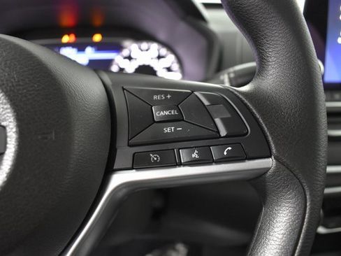 Used 2022 Nissan Altima 2.5 SV image 17