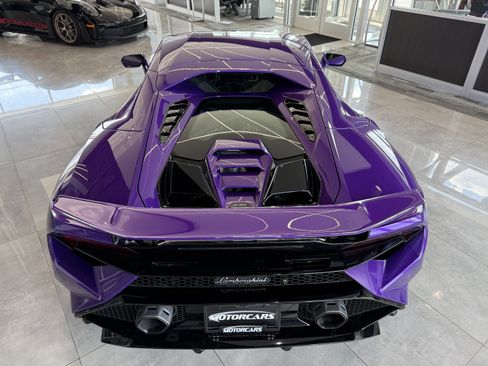 Used 2023 Lamborghini Huracan Tecnica image 10