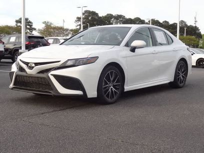Used 2023 Toyota Camry SE