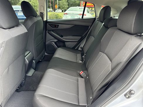 Used 2019 Subaru Impreza 2.0i Premium image 10